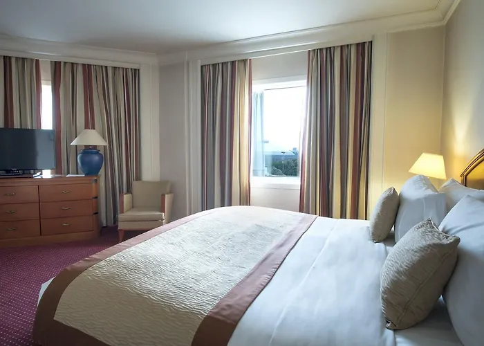 Superior King Suite